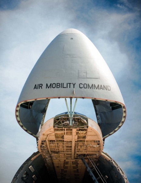 Photograph Robb Scharetg Usaf C5a In Loading Position on One Eyeland